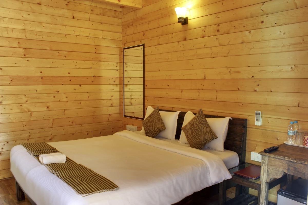 Tiara Fiesta Beach Cottages Morjim Esterno foto